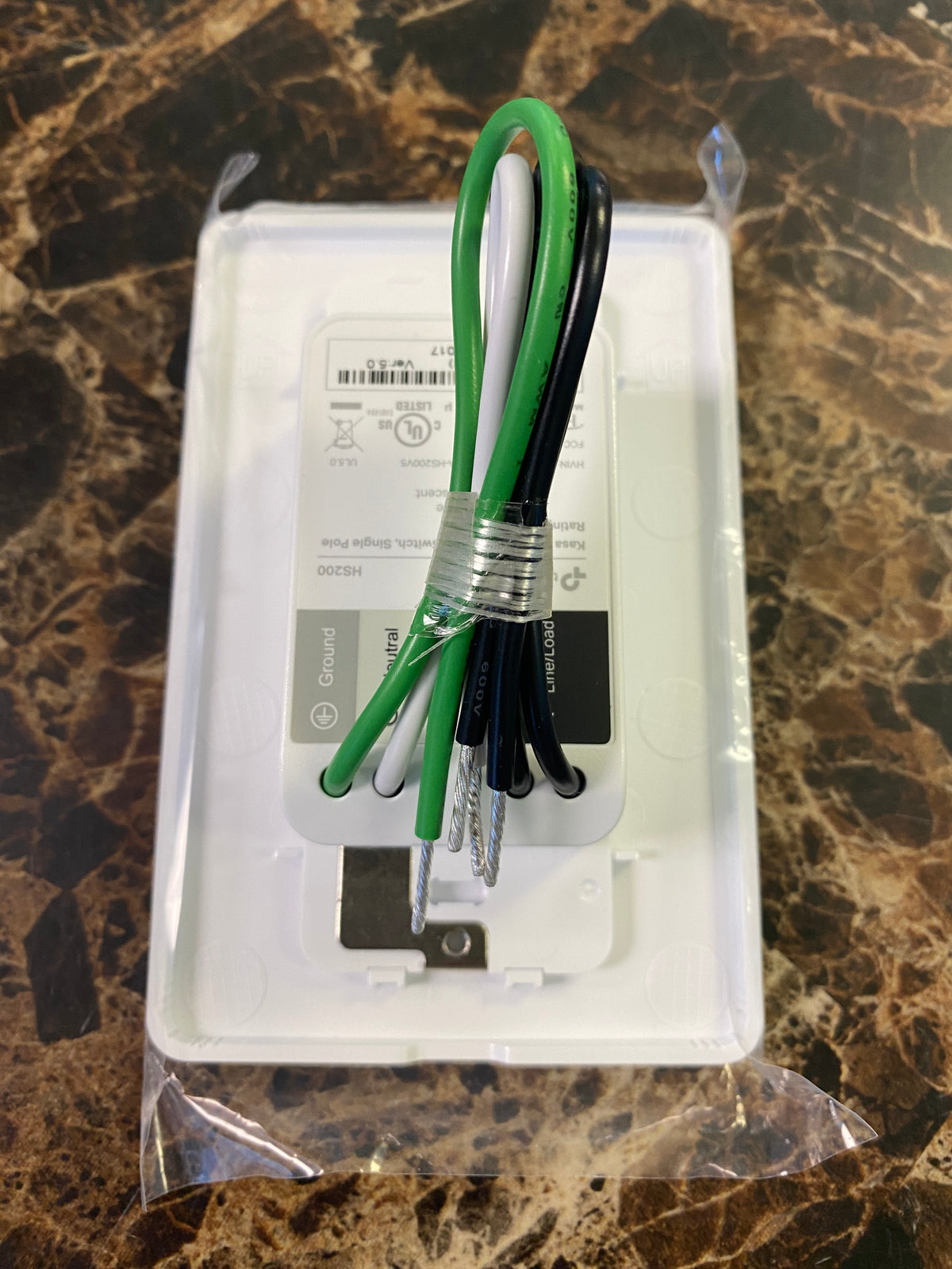 Kasa Smart Wi-Fi Light Switch, Single Pole (Out of Box)