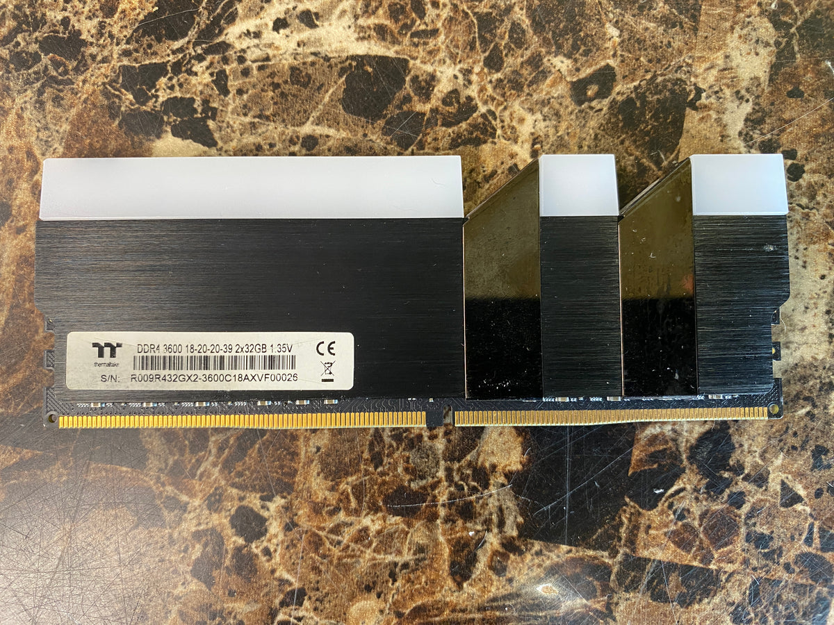 TOUGHRAM RGB Memory DDR4 3600MHz 64GB (32GB x 2)