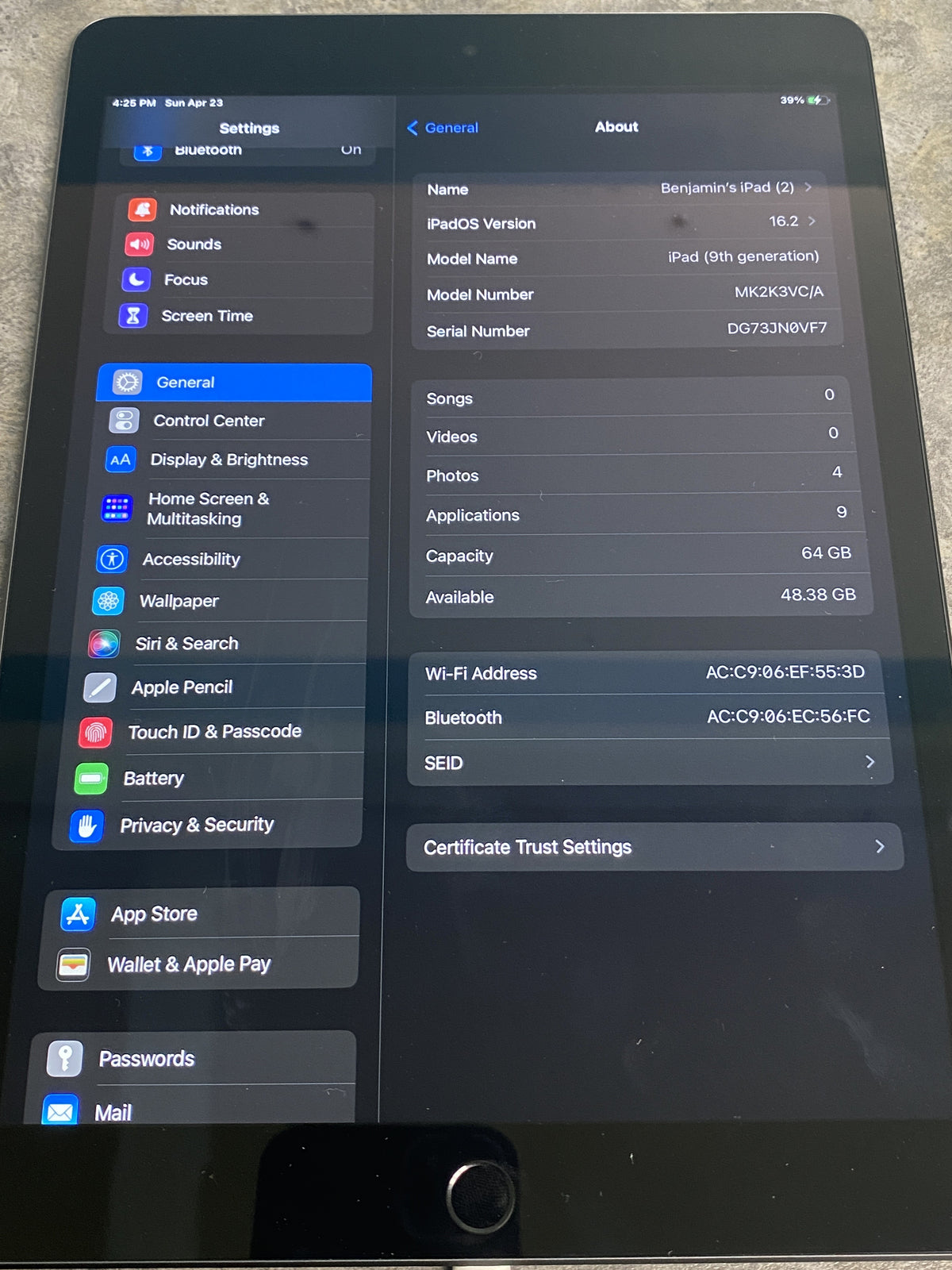I PadOS Version 9th Generation (USED)